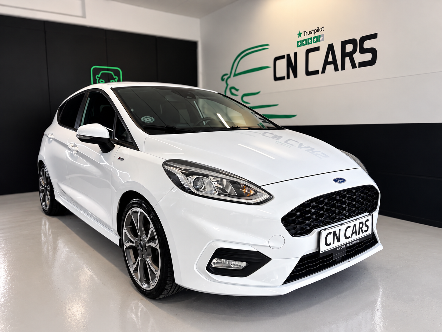 Ford Fiesta ST-Line i CN CARS' showroom i Skanderborg